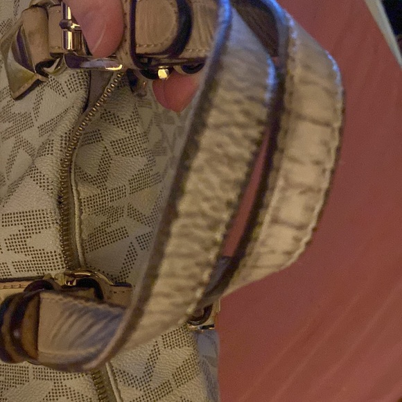 Michael kors signature bag - Picture 7 of 8